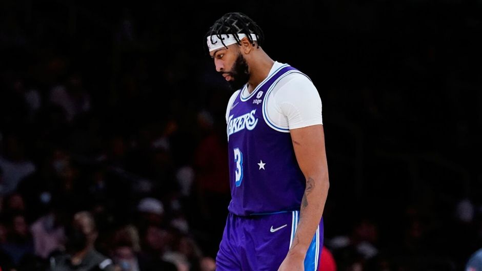 关于浓眉哥迎来十五赛季高光表现，巴塞罗那球迷沸腾！的信息